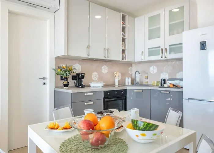 A3 Montovjerna - Panoramic Terrace Getaway