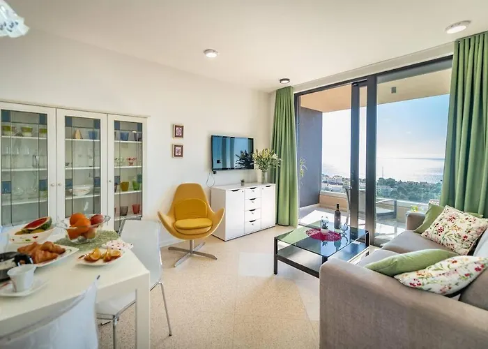 Апартаменты A3 Montovjerna - Panoramic Terrace Getaway Дубровник