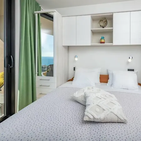 A3 Montovjerna - Panoramic Terrace Getaway * 두브로브니크